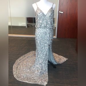 NEW WITH TAGS. Sherri Hill sequined gown